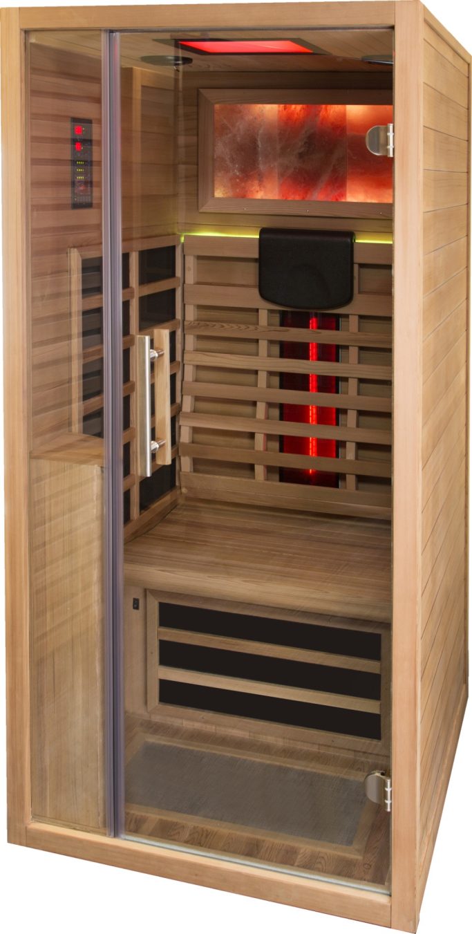 Eine Sauna aus Holz mit verschiedenen Lichtanzeigen und Sitzbänken.