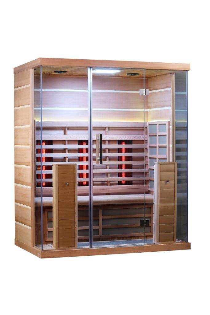 Infrarotsauna mit Holzverkleidung und Glasfront, ausgestattet mit Rotlichtstrahlern.